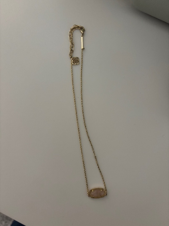 Kendra Scott Accessories - Kendra Scott Rose Quartz necklace